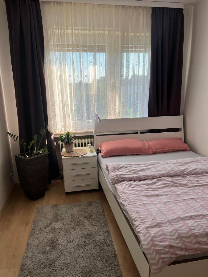 Doppelbett Zimmer Mit Gemeinschaftbad Borgholzhausen Eksteriør billede