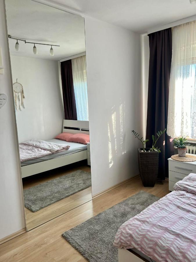 Doppelbett Zimmer Mit Gemeinschaftbad Borgholzhausen Eksteriør billede