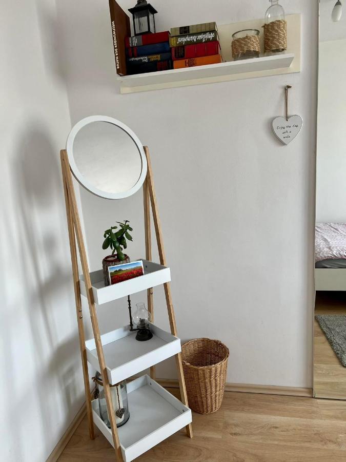 Doppelbett Zimmer Mit Gemeinschaftbad Borgholzhausen Eksteriør billede